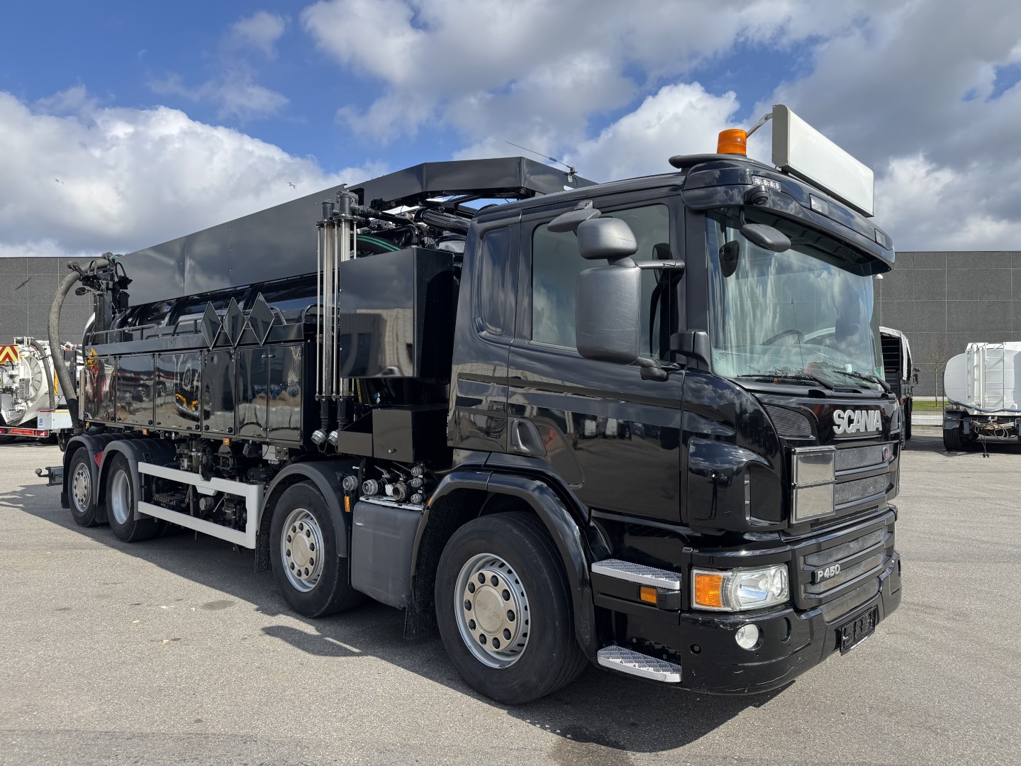 Scania P450 8x2*6 Hvidtved Larsen FlexLine 414 ADR