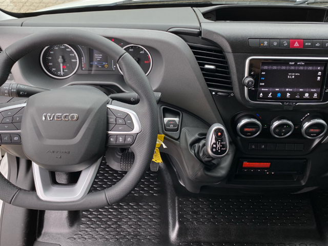 Iveco 70C21HA8 - 12 pallers