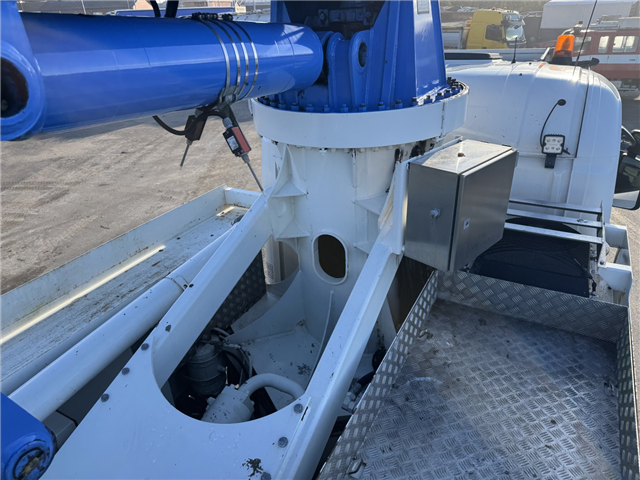 Scania P410 6x4 Liebherr THP 140 H 24 M4 XH Betonpumpe