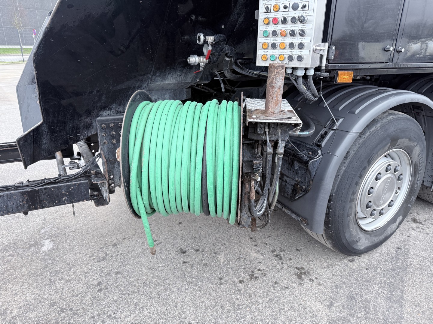 Scania P410 6x2*4 Hvidtved Larsen Flexline 312 ADR