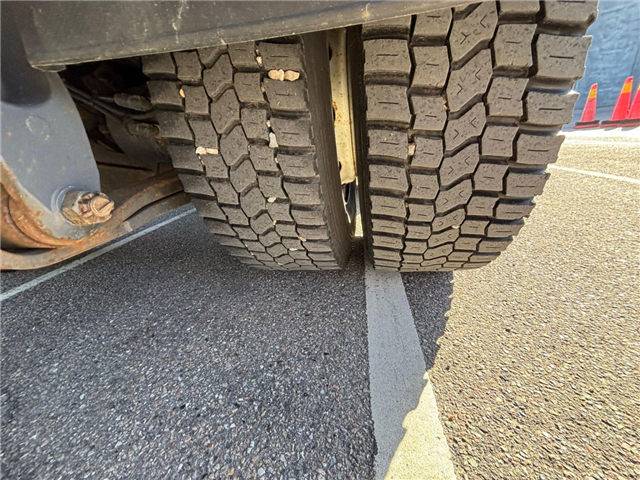 Scania P 410 B6x2*4LB Lad, Lift og træk