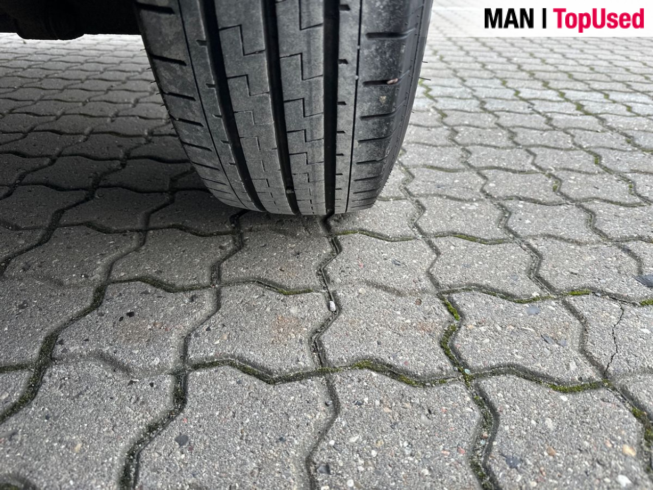 MAN TGE 3.180 4X2F SB