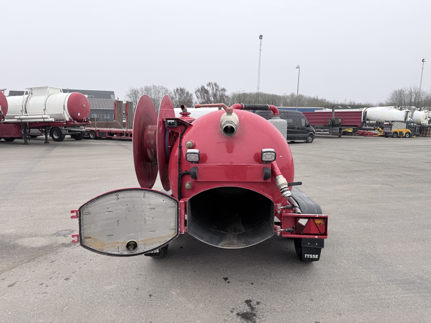 Diverse Tysse Nomek Minislamsuger / 1500 L Rustfri tank Trailer