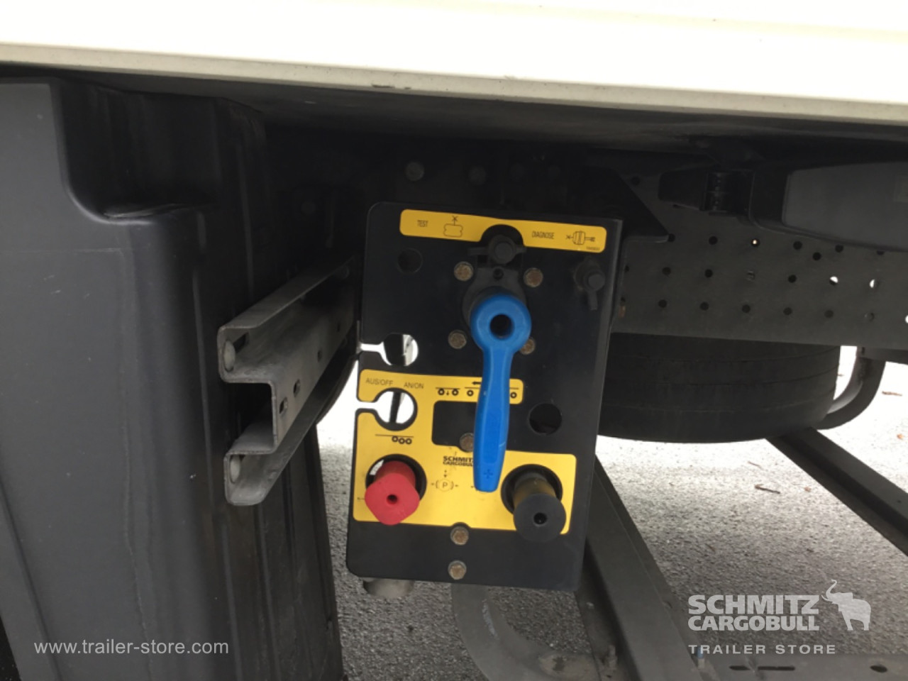 Schmitz Semi Reefer Meat hanging system