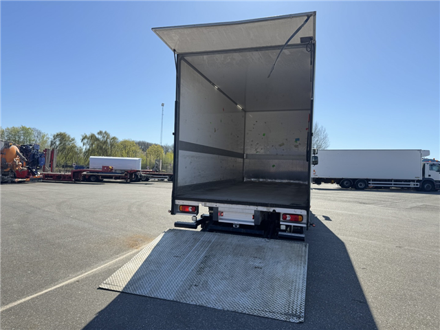 Volvo FL 210 4x2 Lukket kasse Euro 6