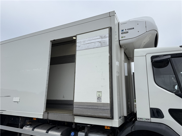 Volvo FE320 6x2*4 Thermo King T1200-R Spectrum 9,80 m. Kølekasse