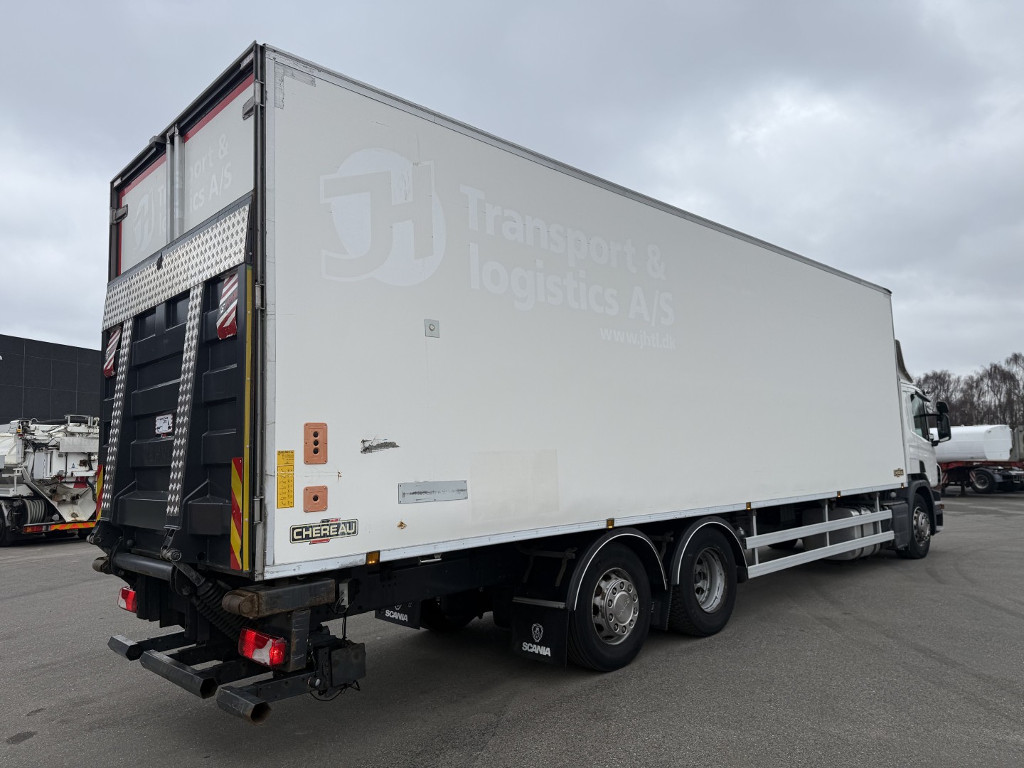 Scania P320 6x2*4 Carrier Supra 1250 Mt 9.65 m. kasse