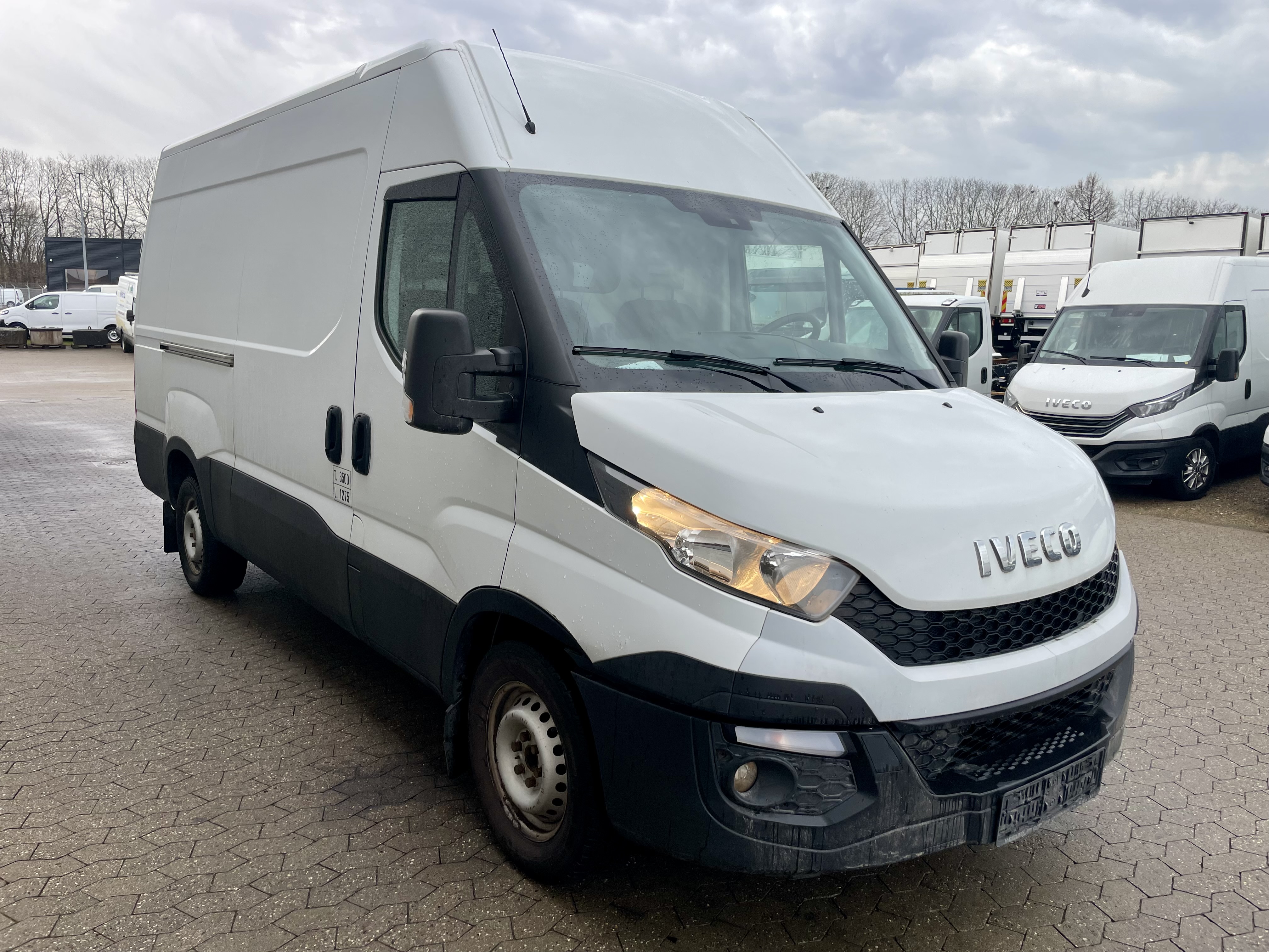 Iveco 35S17 12m3