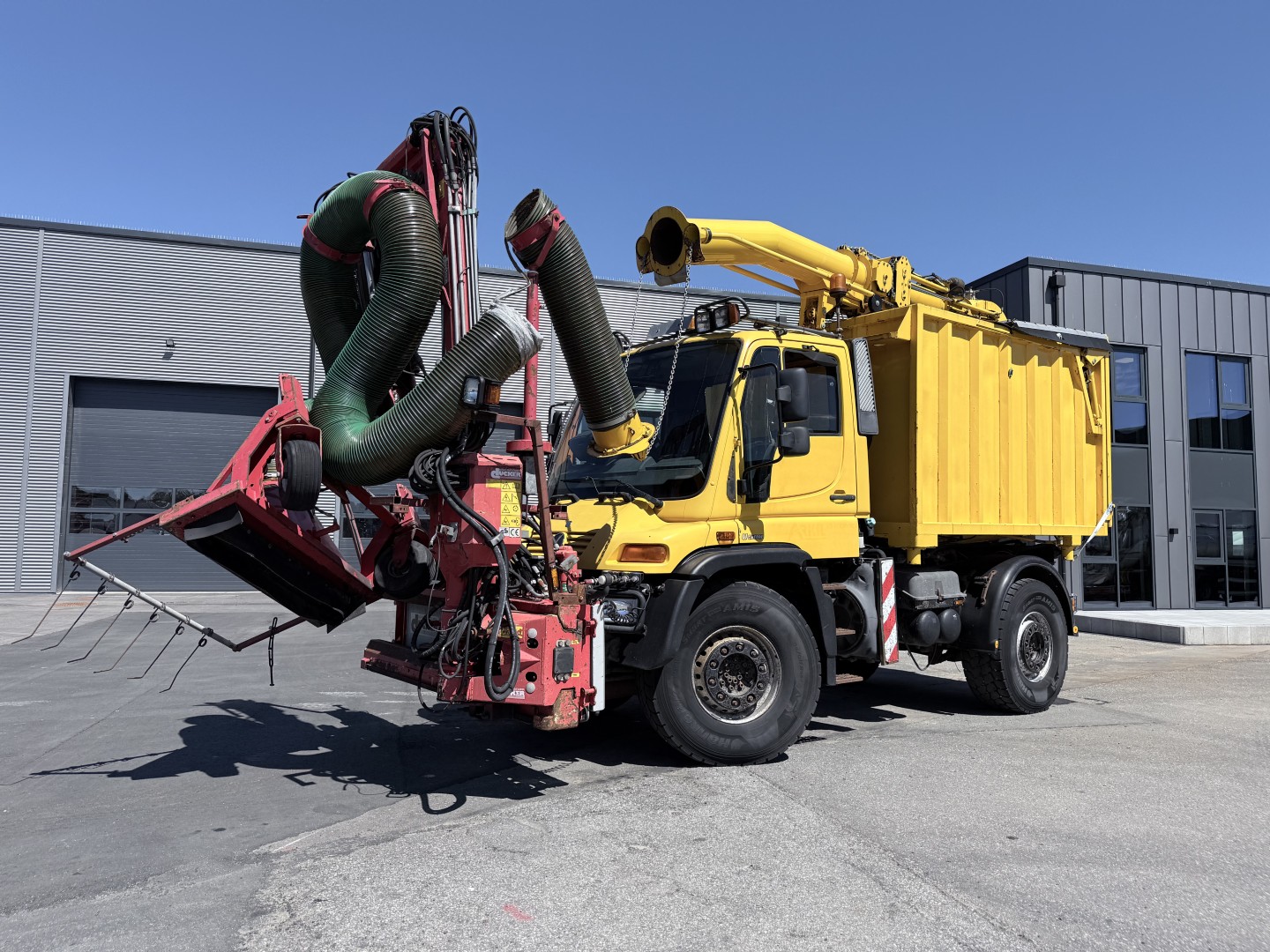 Unimog U500 4x4 / Dücker Tip / Sug / Slagleklipper