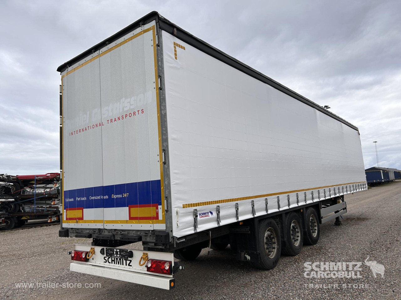 Schmitz Semi Curtainsider Standard