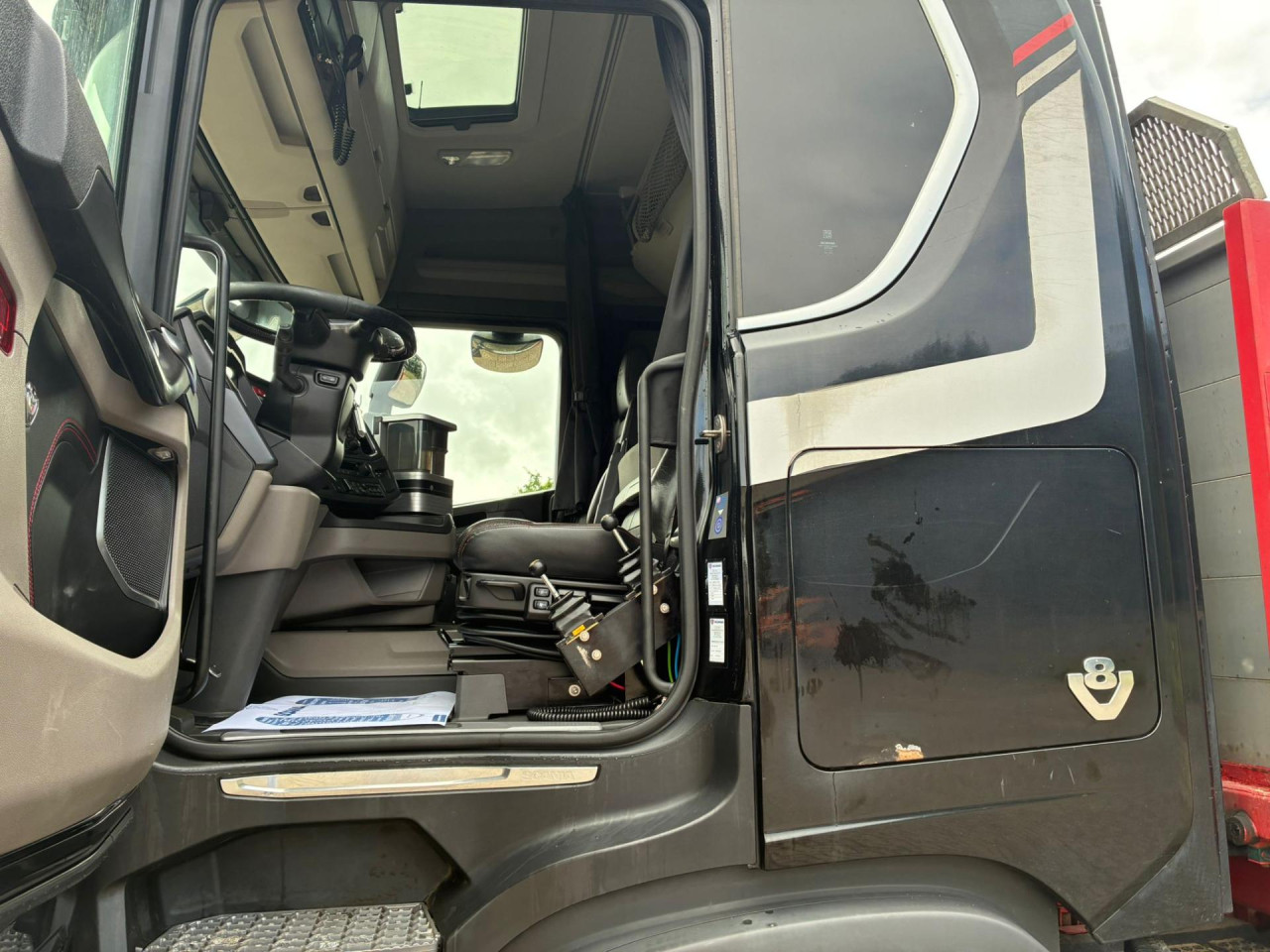 Scania R 650 B8x4NB Tip - HMF kran 2620