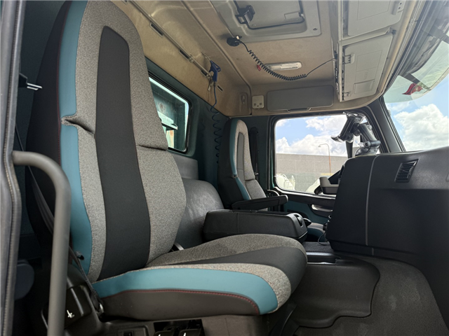 Volvo FM500 8x4*4 Hejs / Kran HMF 2620 K-5