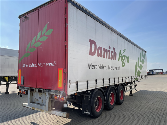 AMT Gardintrailer m. truckbeslag