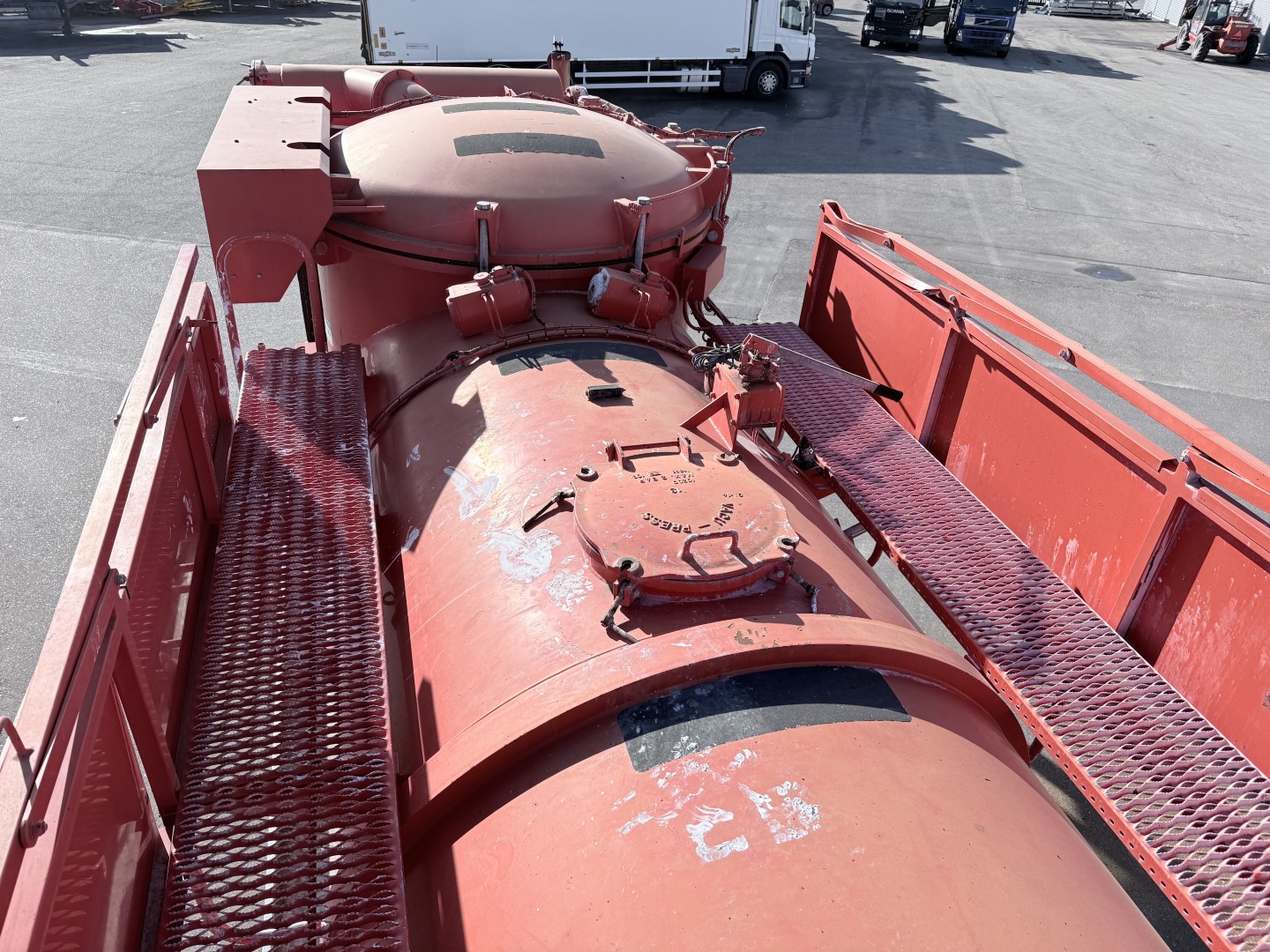 MAN TGS 41.400 8X4 BB Naaktgeboren VP-8000 - 14.000 L