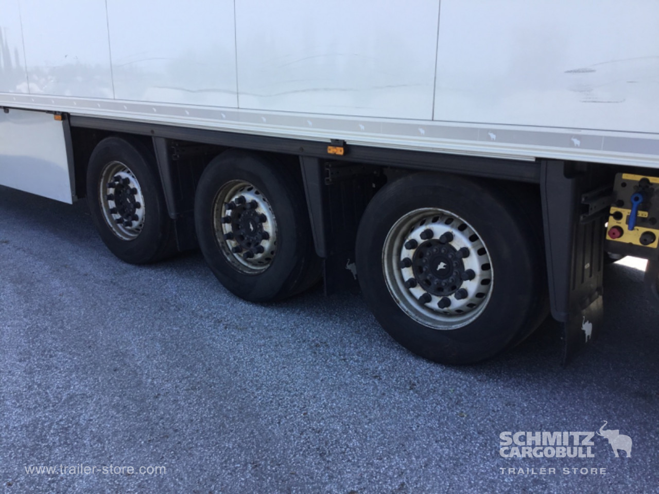 Schmitz Semi Reefer Meat hanging system