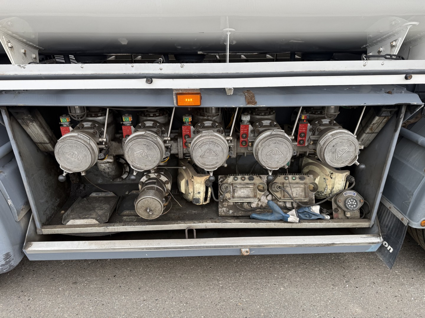 Scania G450 8x2*6 24.000 l. ADR Tank Euro 6