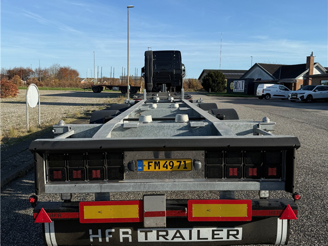 Volvo FH500 Forvogn med Vekselladsopbygning Sælges.