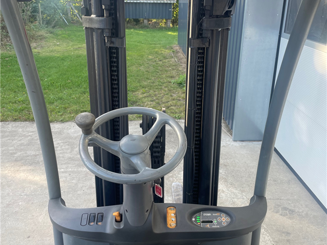 Diverse Crown SC4220-16