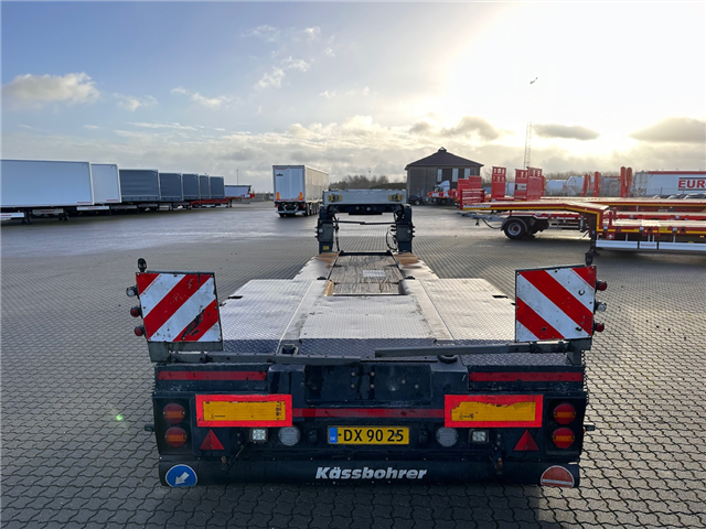 Kässbohrer SLL-2, Udtrækkelig, Tvangsstyring Nedbygget med seng