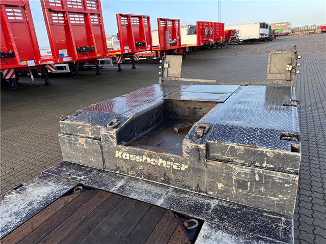 Kässbohrer SLL-2, Udtrækkelig, Tvangsstyring Nedbygget med seng