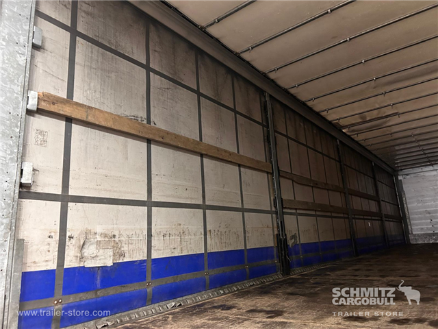 Schmitz Semi Curtainsider Standard