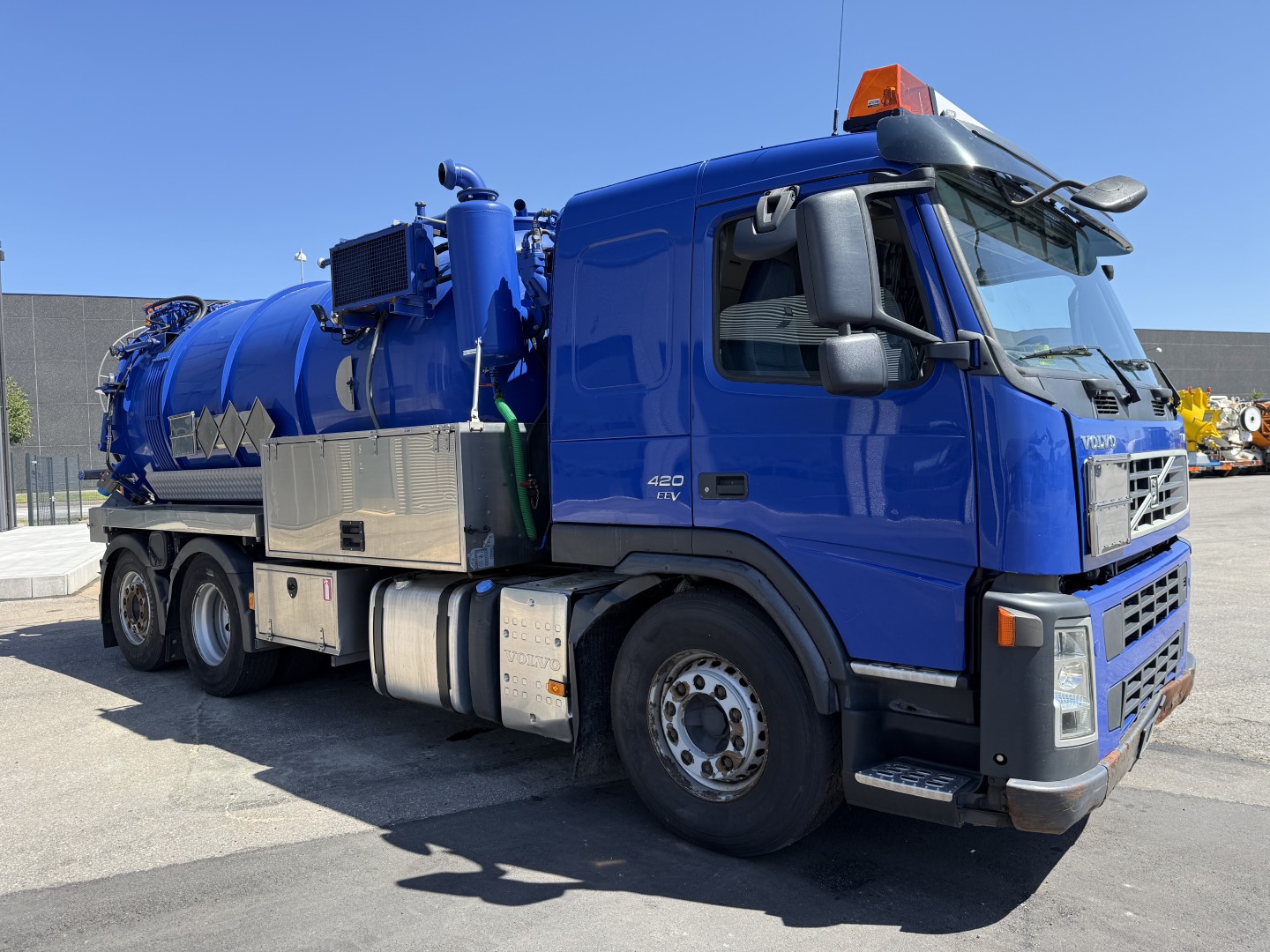 Volvo FM420 EEV 6x2*4 Interconsult 12.700 l. Rustfri