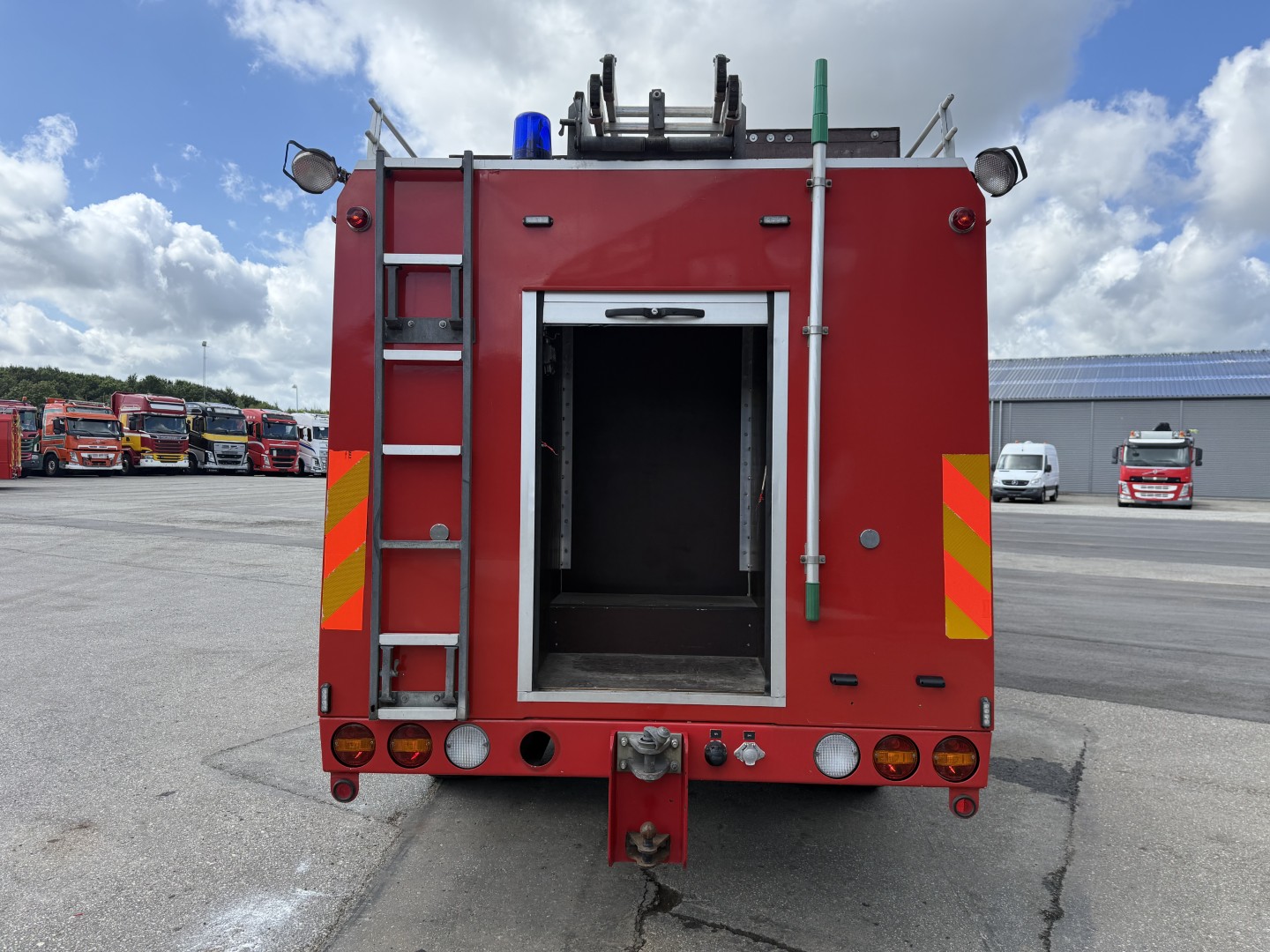 MAN VW 10.150 4x2 Brandbil