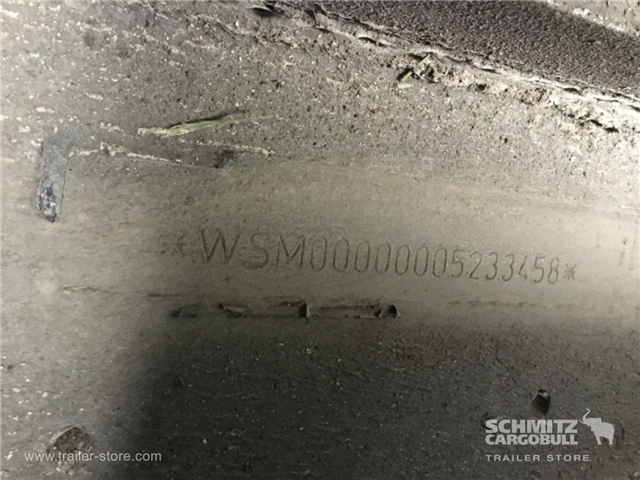 Schmitz Semi Reefer Meat hanging system