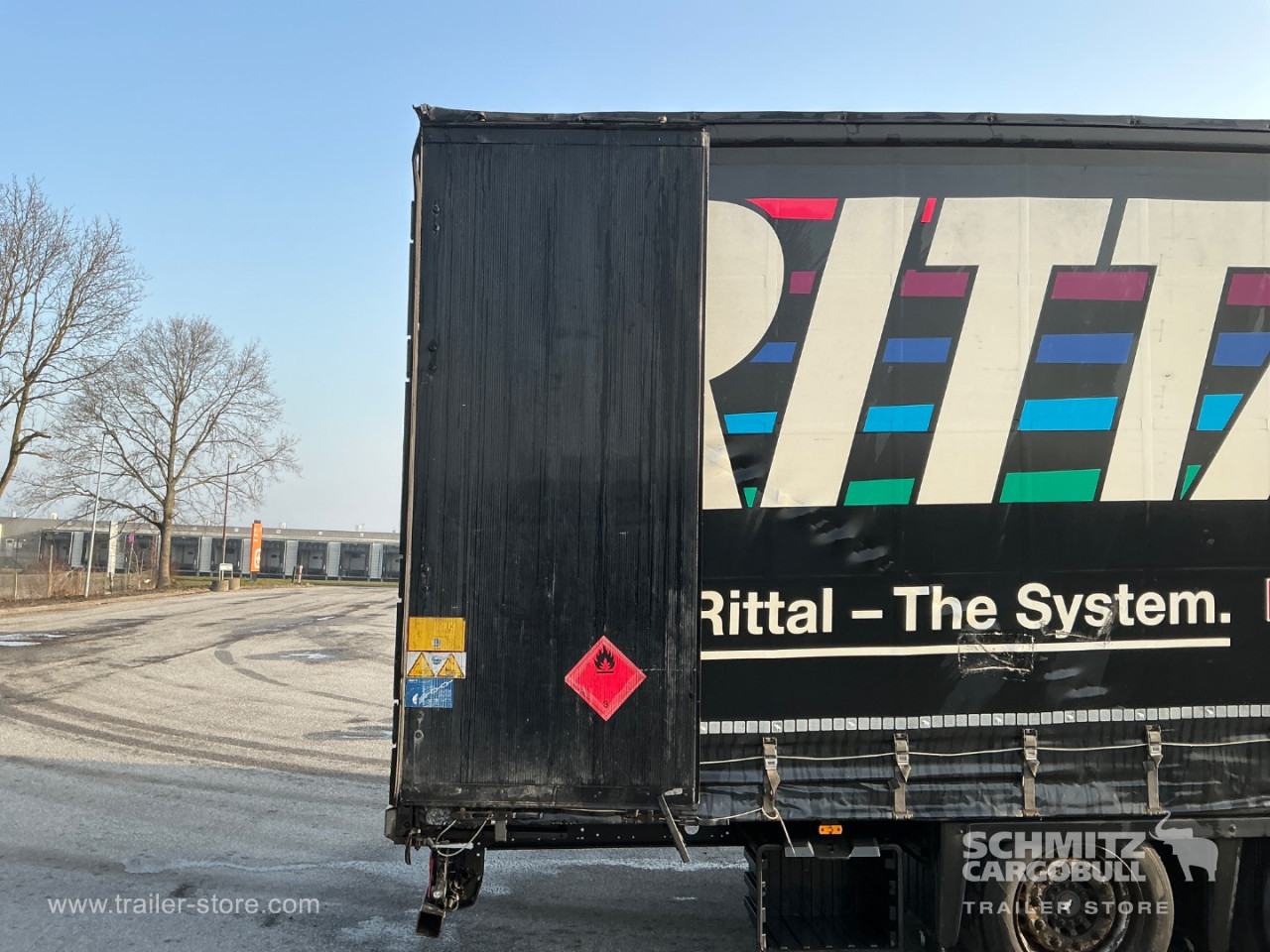 Schmitz Semi Curtainsider Mega