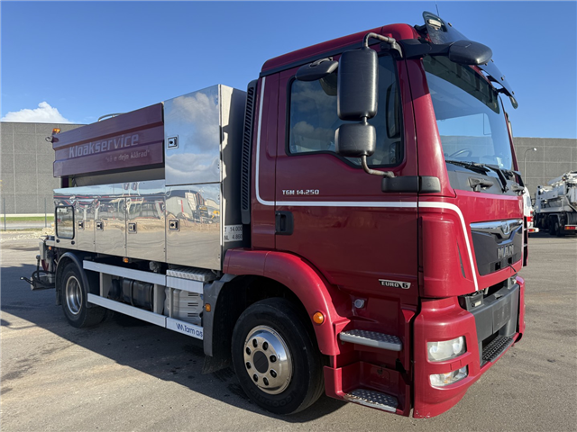 MAN TGM 14.250 VM-Tarm 4.000 l. Rustfri PED Slamsuger Euro 6