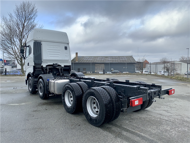 Iveco ON AS360X57-E6d