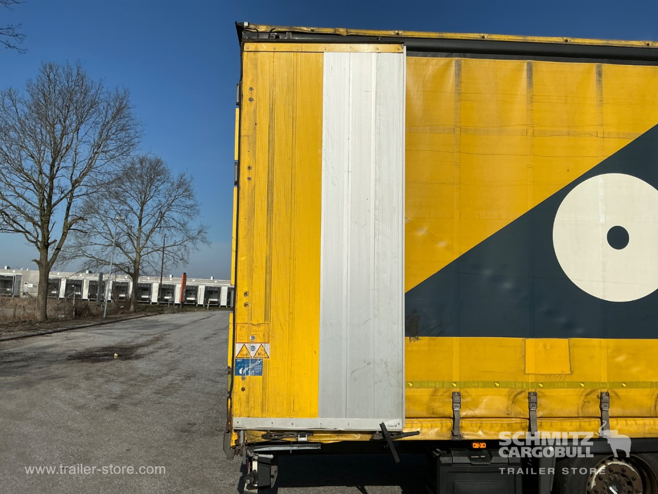 Schmitz Semi Curtainsider Mega
