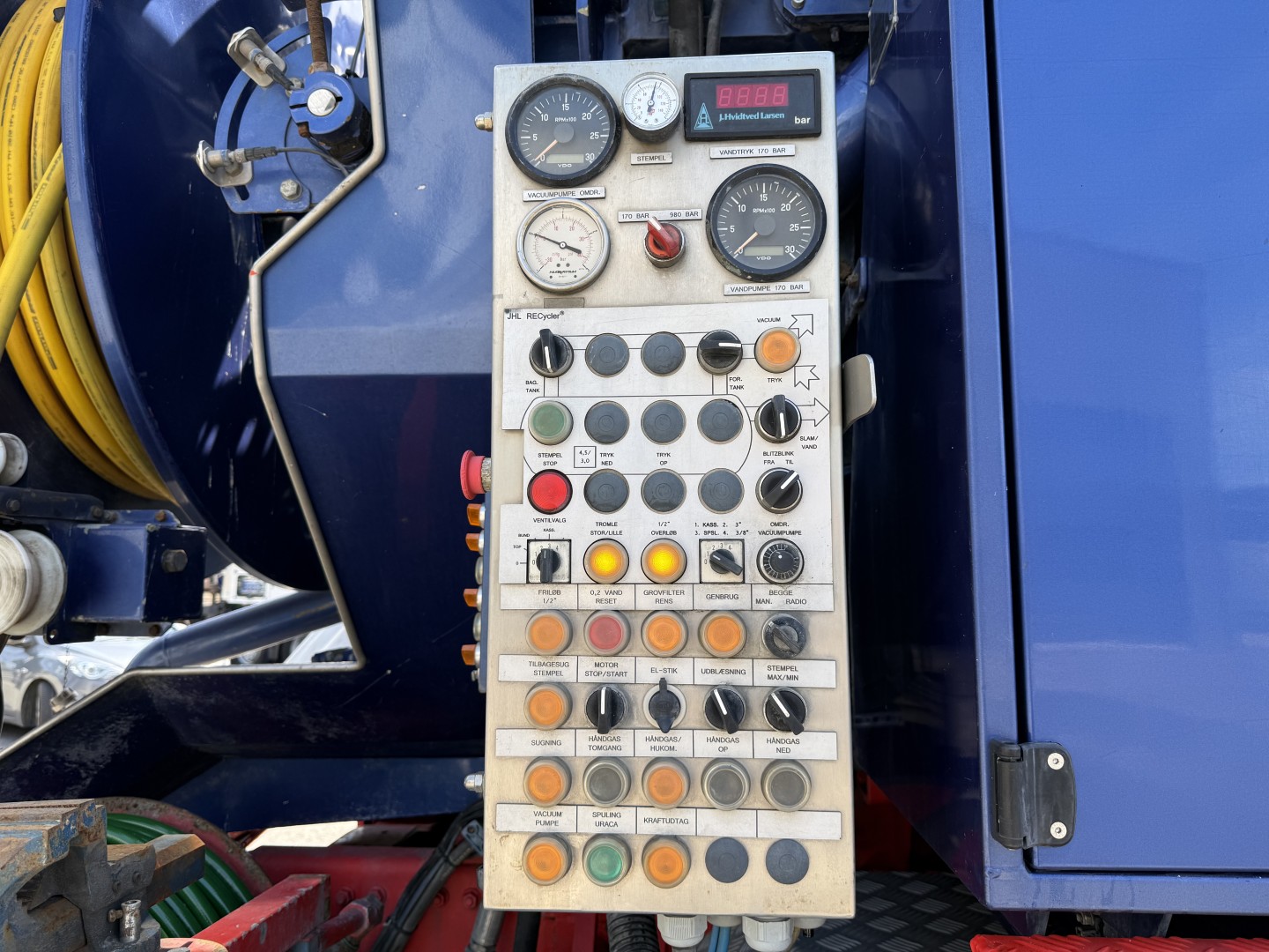 Mercedes Actros 4151 V8 8x8 Hvidtved Larsen RECycler 410