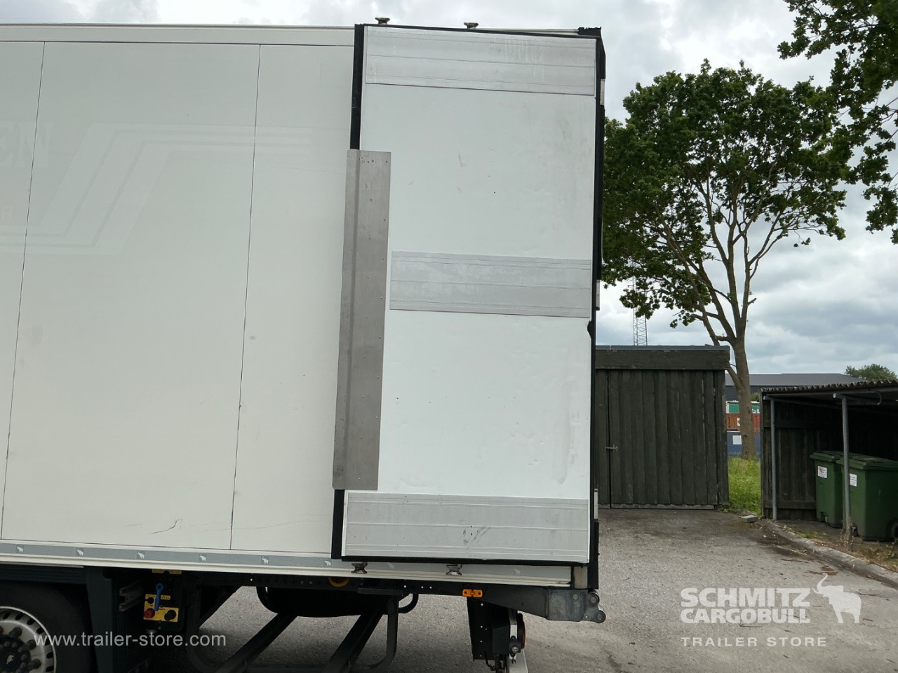 Schmitz Semi Reefer Meat hanging system