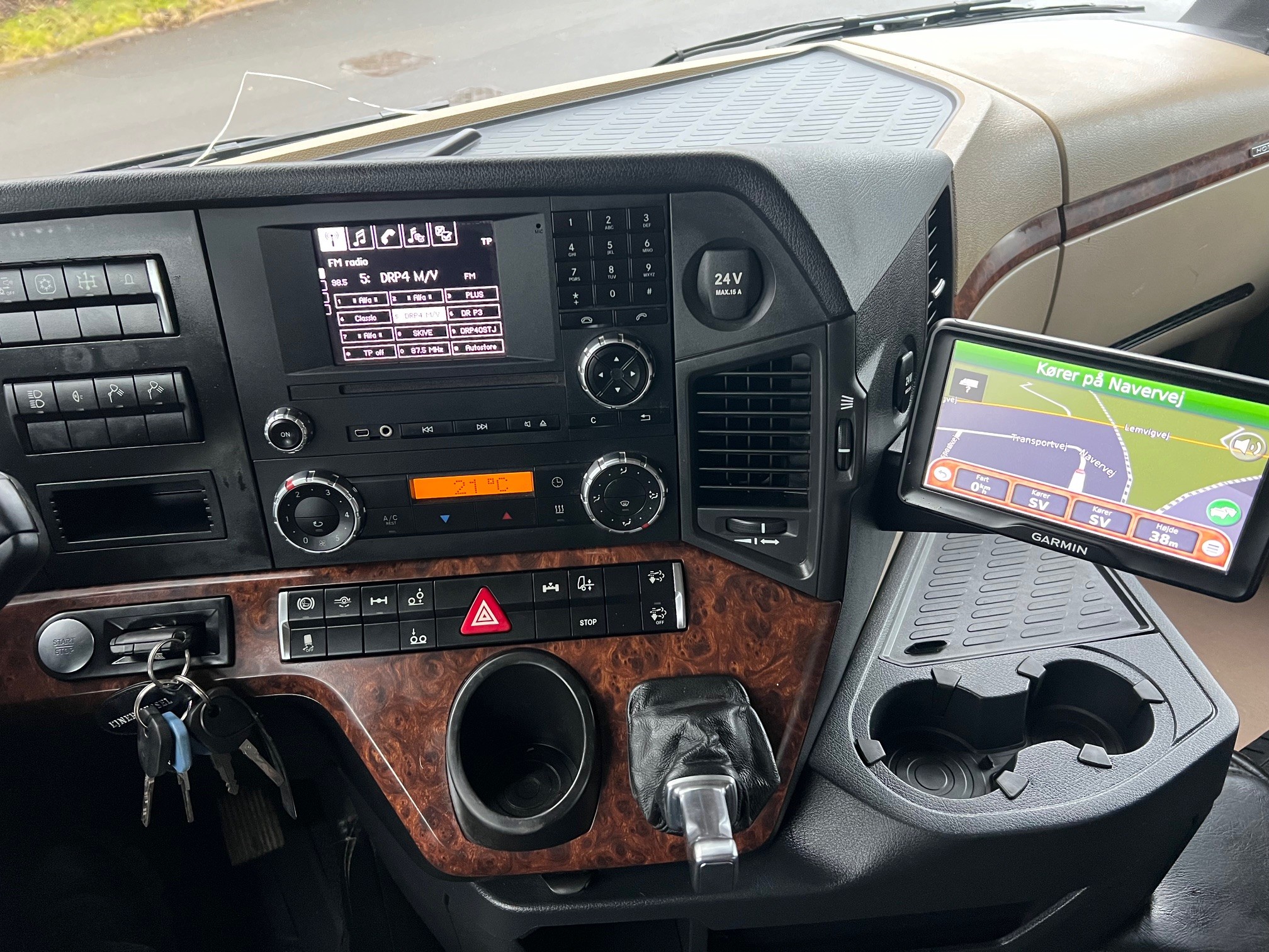 Mercedes 2540 HMF 2120 K5 kran