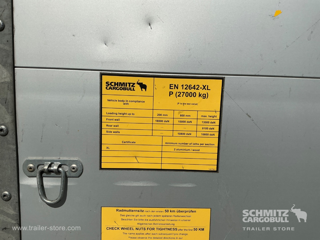 Schmitz Semi Curtainsider Standard