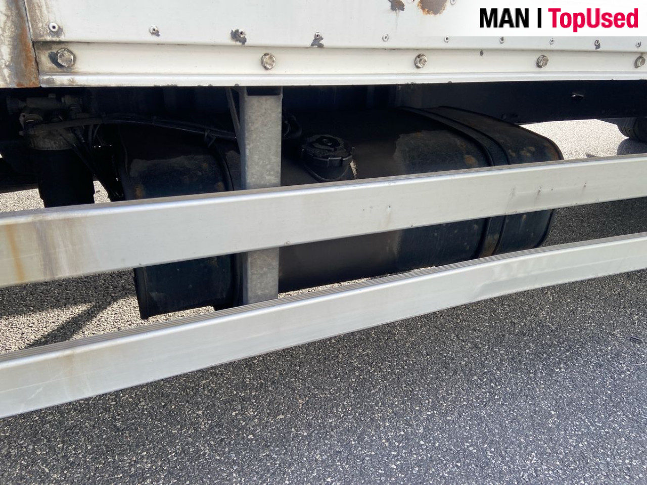 MAN TGL 12.220 4X2 BL