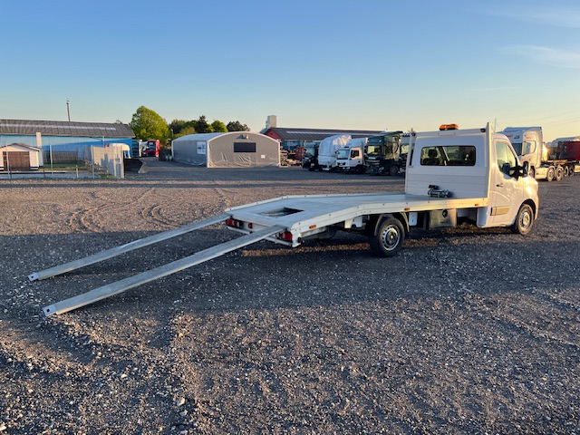 Renault Master 2.3 DCI 150HK Autotransporter – Knæklad