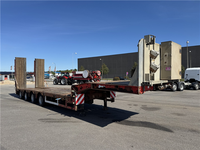 Kel-Berg / Faymonville 4 akslet Udtræks Maskintrailer