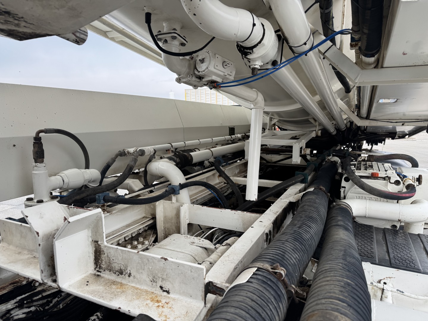 MAN 35.464 8x8 Hvidtved Larsen 9000 L