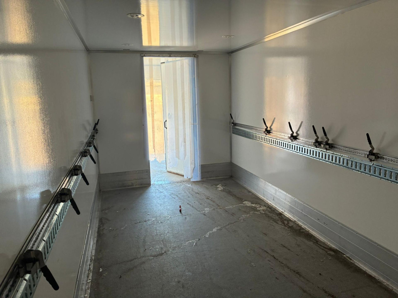 Scania P 250 DB4x2MNB - Kølebil