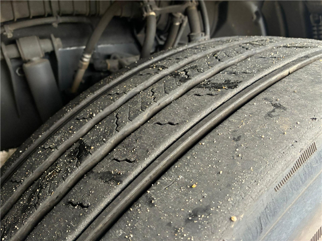 Scania P 250 B4x2NB Boks/lift