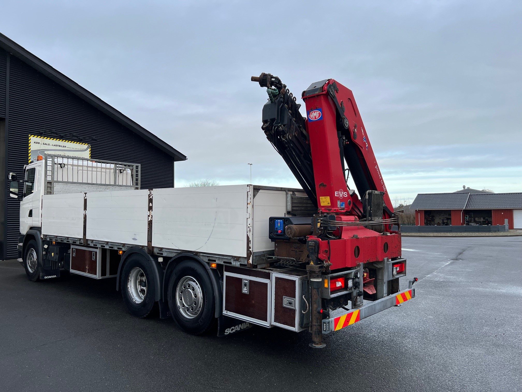 Scania G450 6X2*4 med HMF 2620 K5 kran