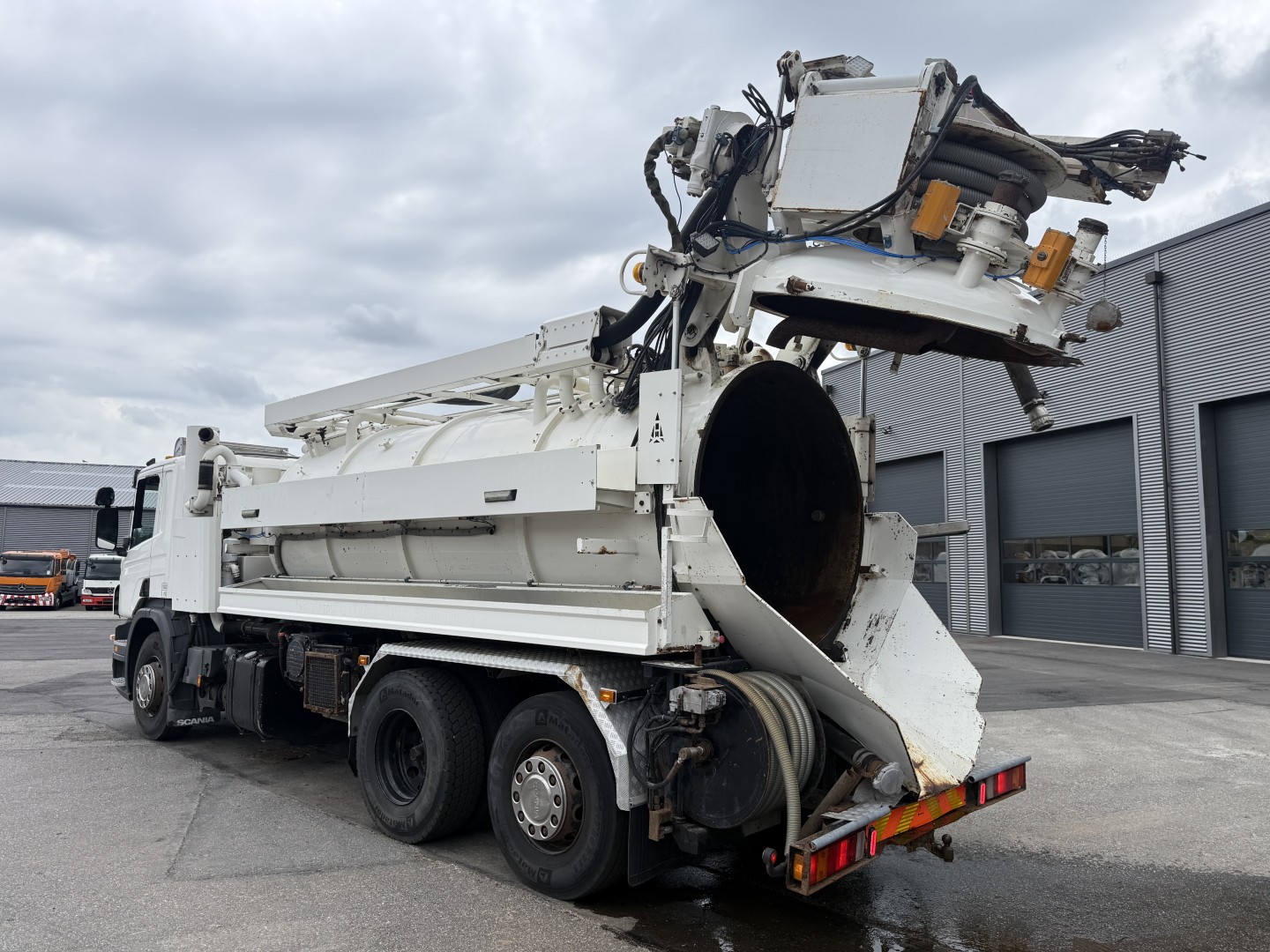 Scania P380 LB6x2*4 Hvidtved Larsen FlexLine 310