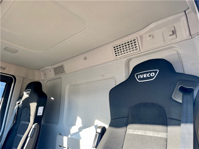 Iveco S-WAY AD190S34-E6e/FP Stillads