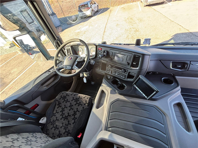 Scania P 410 B6x2*4LB Lad, Lift og træk