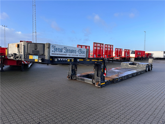 Kässbohrer SLL-2, Udtrækkelig, Tvangsstyring Nedbygget med seng