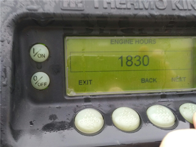 Køletrailer med opretstående lift