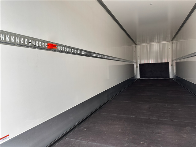Kässbohrer Tridec, Dhollandia lift Boxtrailer
