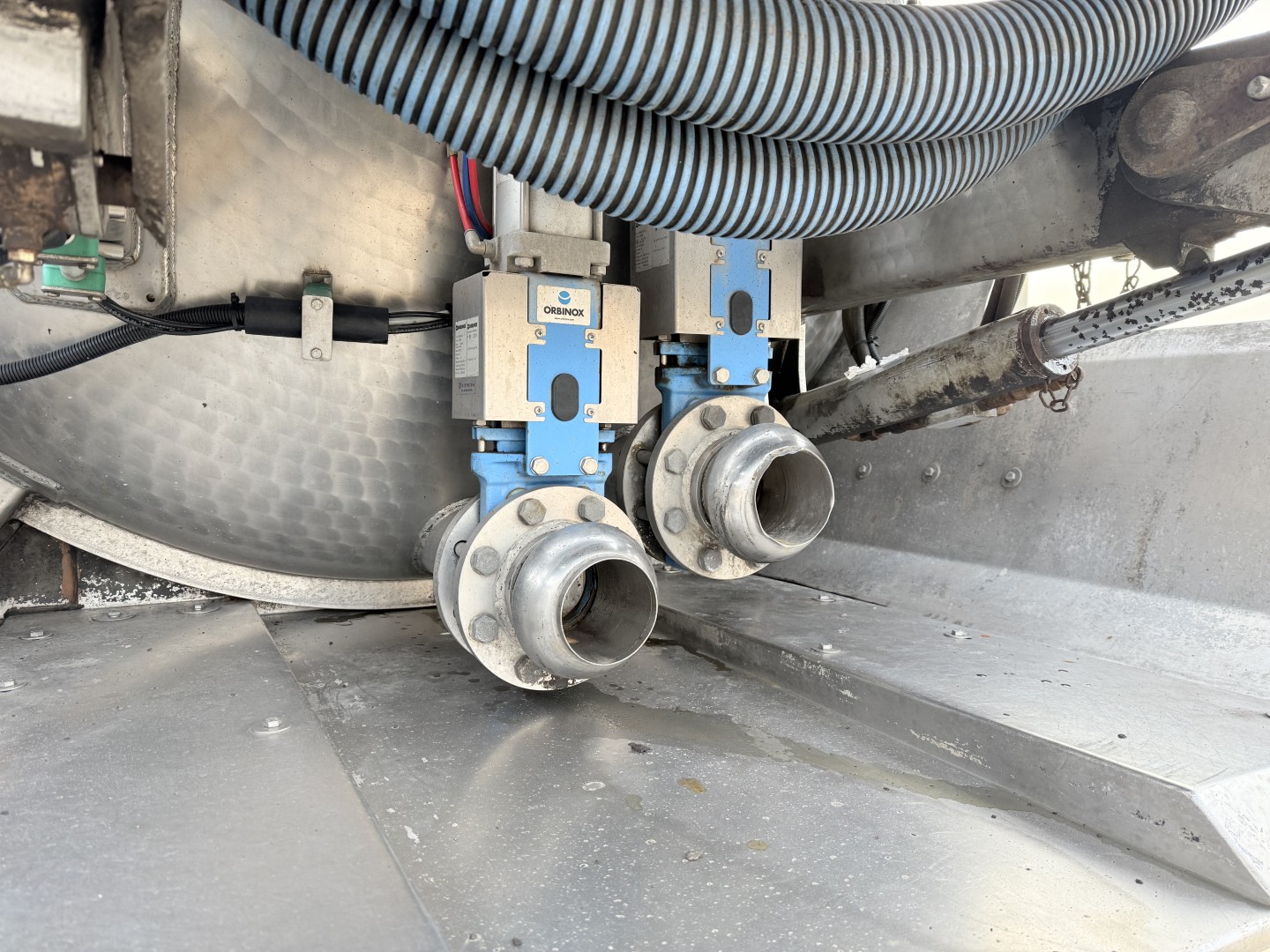 MAN TGA 26.400 6x4 MORO 13.700 l. Rustfri ADR